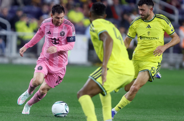 މެސީއަށް 900 ވަނަ ގޯލު، އެކަމަކު ޓީމު ކަޓައިފި