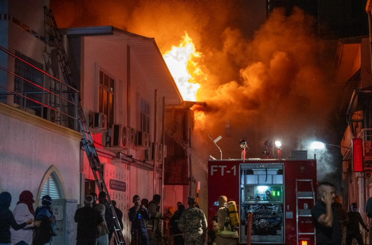 ކެމިކަލް ގުދަނުގެ އަލިފާނުން މުޅި މާލެއަށް ވިހަ ދުން, ރައްކާތެރިވާން އެދެފި