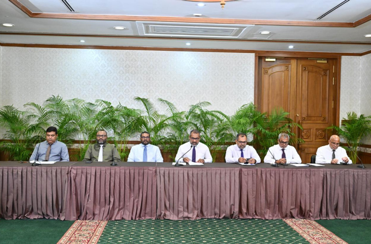 އޮމާންގެ އިތުރުން ސިންގަޕޫރުކޮޅުން ވެސް ތެޔޮޝިޕްމަންޓެއް ގެންނަނީ