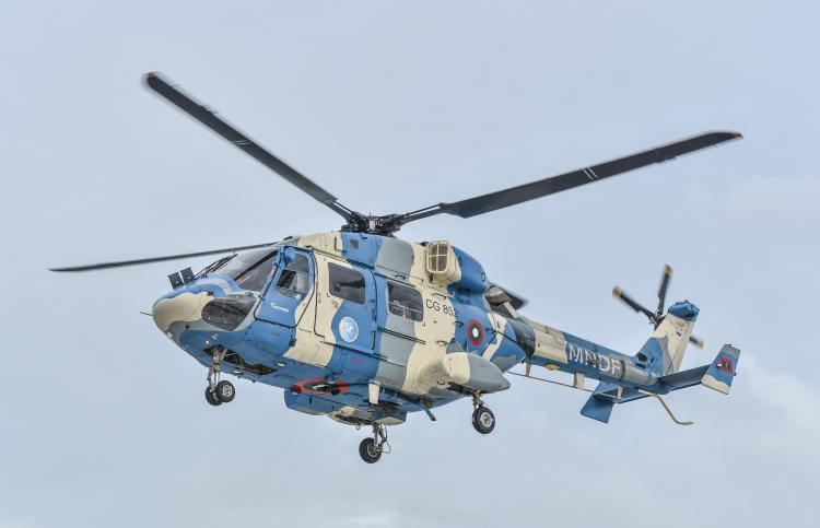 ހެލިކޮޕްޓަރުގެ ހިދުމަތް ދޭނެ ބަޔަކު ހޯދަން ހުޅުވާލި މުއްދަތު އިތުރު ކޮށްފި