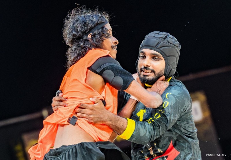 ގަދަހިފުމުގައި އެތެރެއިން ހިފަހައްޓާލާ ބުރު ސްޕޯޓްސް ކުރިއަށް