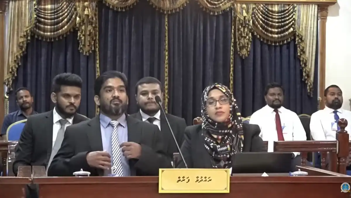 ރެފަރެންޑަމް މައްސަލަ- ދައުލަތުގެ ވަކީލުން