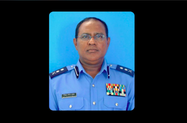 ކުރީގެ ޑެޕިއުޓީ ޕޮލިސް ކޮމިޝަނަރު ޝަކޫރު އަވަހާރަވެއްޖެ