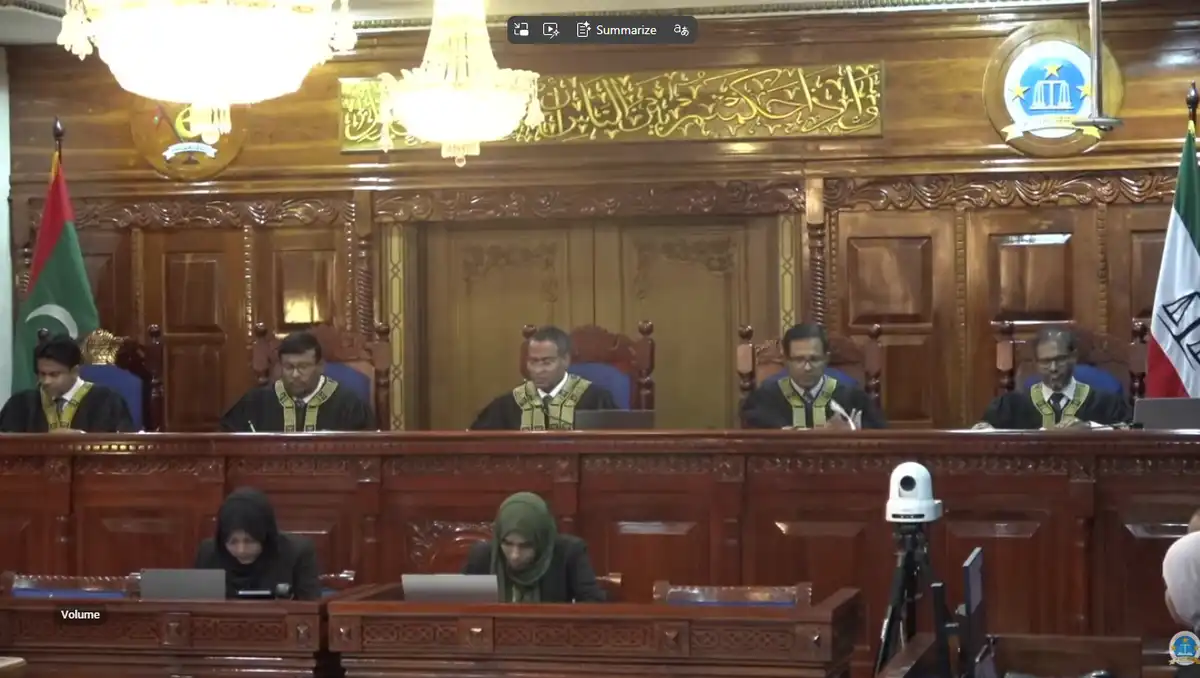 ރެފަރެންޑަމް ހުއްޓުވައިދިނުމަށް އެދި ސުޕްރީމް ކޯޓަށް ހުށަހަޅާފައިވާ މައްސަލަ