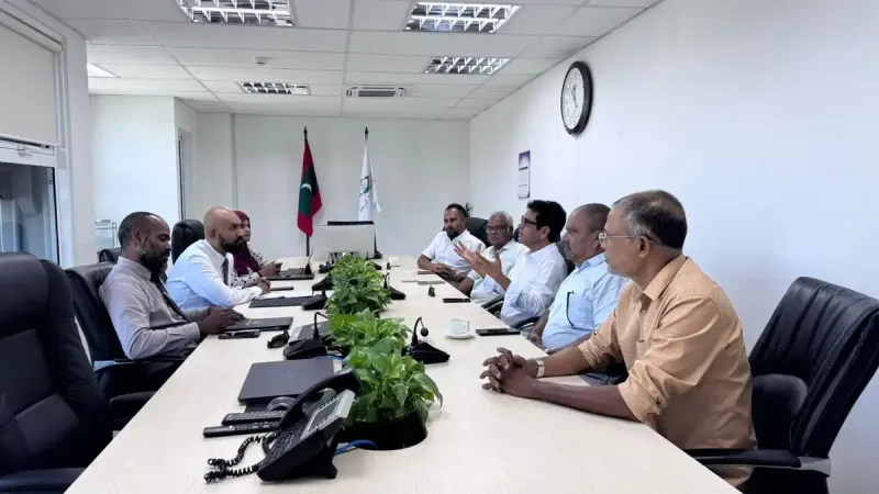 އޭޕްރީލް 4 ގައި ނަގާ ވޯޓުތަކަށް ސަރުކާރުން ފާޅުގައި ނުފޫޒު ފޯރުވަމުންދާ ކަމަށް ބުނެ އެމްޑީޕީން އޭސީސީއަށް: އޭސީސީން ބުނީ ބަލަމުންދާ ކަމަށް!