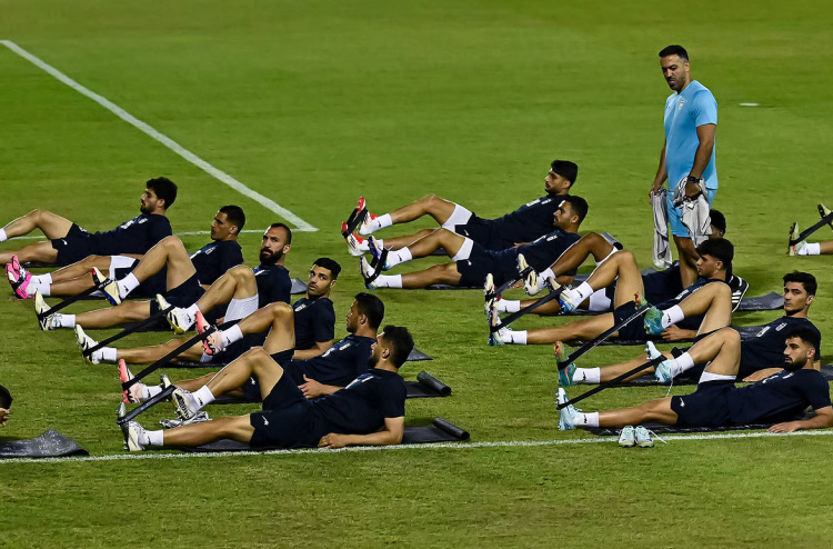 ހަނގުރާމައިގެ ނުތަނަވަސްކަމުގައި އިރާން ގައުމީ ޓީމު ތުރުކީއަށް؛ އަޒްމޫން ބޭރުކޮށްފި