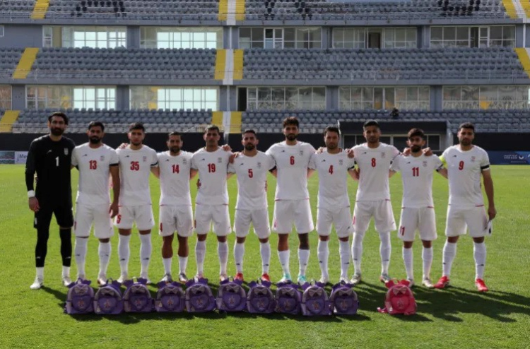 އެމެރިކާއިން ދިން ހަމަލާގައި މަރުވި ސްކޫލް ކުދިންގެ ހަނދާނުގައި އިރާނު ޓީމު ދަނޑަށް