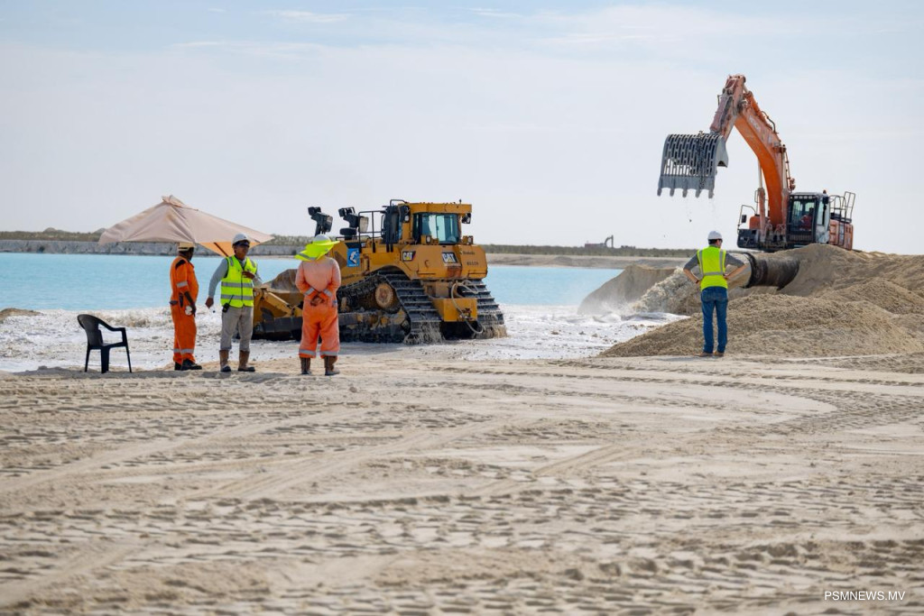 އަމާޒަކީ 3 ހަފުތާގެ ތެރޭގައި ގިރާވަރު ފަޅުން ގޯތި ހަވާލުކުރަން ފެށުން: ވަޒީރު ޑރ.މުއްޠަލިބް