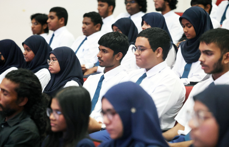 ހައި އެޗީވާސް ސްކޮލާޝިޕް: ރާއްޖޭގައި ކިޔަވާ ދަރިވަރުންނަށް 6000 ރުފިޔާގެ އެލަވަންސެއް ދެނީ