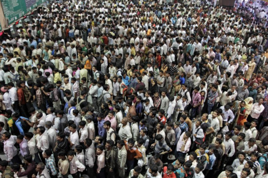 އިންޑިއާގެ އާބާދީ ގުނުމުގެ ބޮޑު މަޝްރޫޢު 3 މިލިއަން އޮފިޝަލުންނާއެކު ފަށައިފި