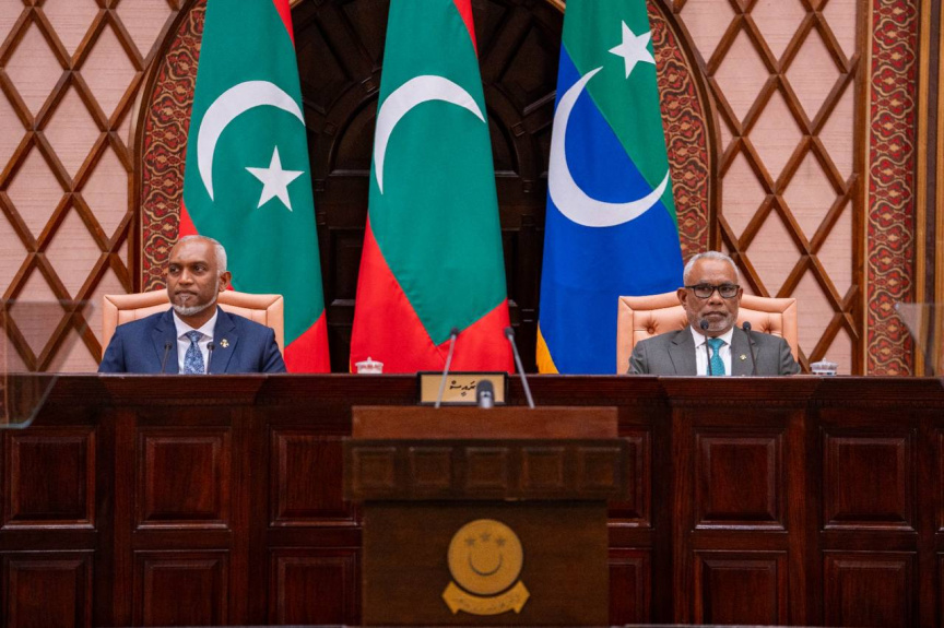 އިންތިޚާބުތަކާ ގުޅުވައި ގެނައީ އުނި އިސްލާހެއް، ކުޑަކުޑަ އަޣުލަބިއްޔަތަކުން ރައީސެއް ހޮވުމުގެ ފުރުސަތު އެބައޮތް: ކުރީގެ ޕީޖީ މުއިއްޒު