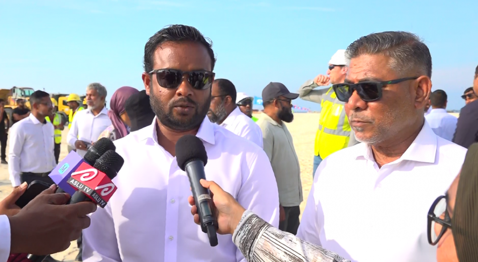 އަމާޒަކީ 3 ހަފްތާ ތެރޭ ބިން ހިއްކާ ސާވޭކޮށް ގޯތިތައް ހަވާލުކުރުން: މުއްޠަލިބް