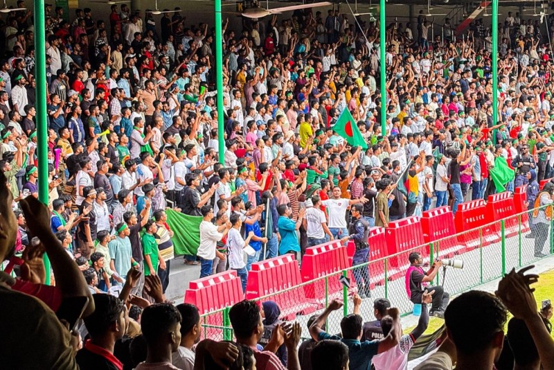 ގަލޮޅު ދަނޑު ބަންގްލަދޭޝްގެ "މިނީ ޑާކާ" އަކަށް، ކުރެވެނީ އަމިއްލަ ގައުމުގެ އިހުސާސް