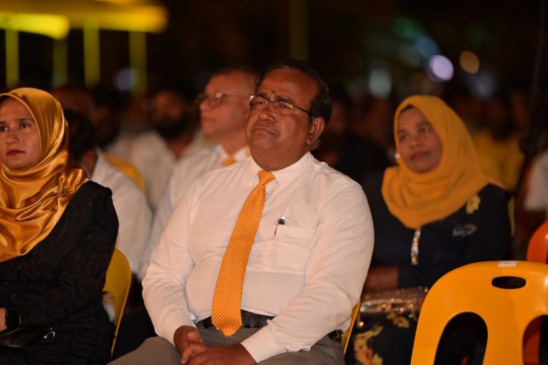 މި ސަރުކާރުން ނުހައްގުން ވަޒީފާއިން ވަކިކުރާ މީހުންނަށް، އެމްޑީޕީ ސަރުކާރަކާ ހަމައަށް މުސާރަ ދޭނަން: ޣަފޫރު