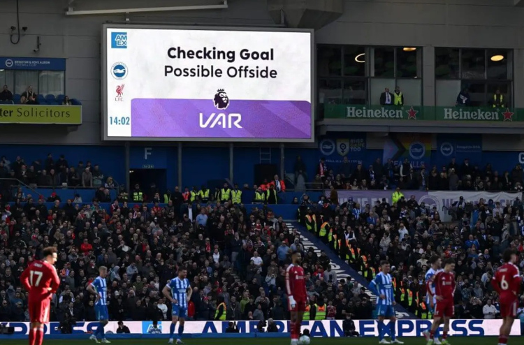 ވީއޭއާރްގެ ސަބަބުން ފުޓްބޯޅައިގެ ފޯރި ދަށްވެއްޖެ: ދިރާސާ
