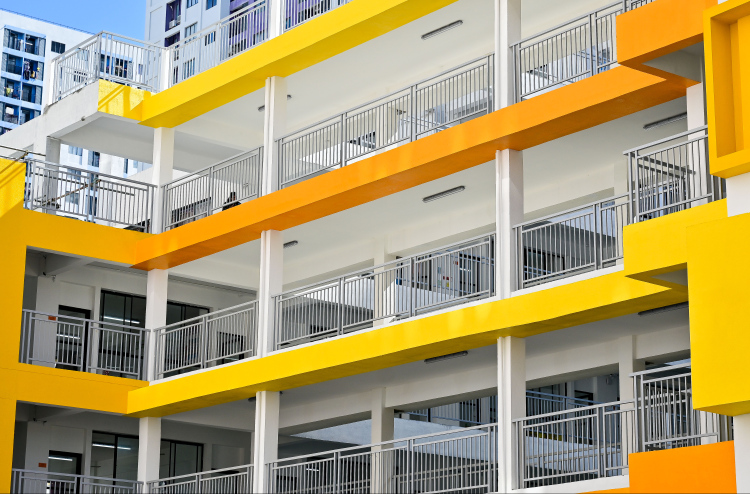 އޭސީ ކްލާސްތަކުގައި ފިނިވާނަމަ ޖެކެޓު ލާން ރަސްމީކޮށް ހުއްދަ ހޯދަންޖެހޭ ގޮތަށް ސަލާހުއްދީން ސްކޫލުން ހަމަޖައްސައިފި