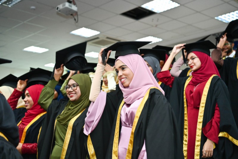 ދެން ރައީސްގެ ސްކޮލަޝިޕްގައި ކިޔެވޭނީ، ޓްރެއިނިން ނީޑްސް ލިސްޓުގައި ހިމެނޭ ދާއިރާތަކުން