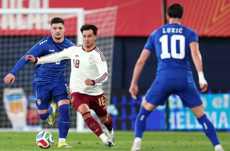 އާސެނަލްގެ އަނިޔާގެ ލިސްޓު ދިގުވަނީ: 10 ކުޅުންތެރިއަކު ގައުމީ ޓީމުތަކުން ވަކިވެއްޖެ