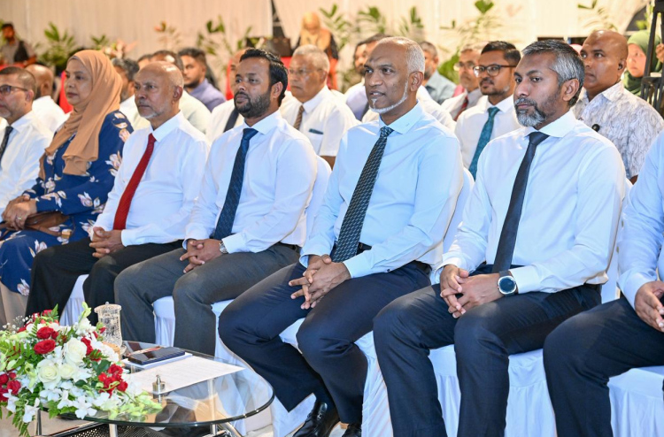 މުއްތަލިބް ވިދާޅުވީ ދެ އިންތިހާބު އެއްކޮށް ބޭއްވުމުން ސަރުކާރުގެ ވަގުތު ބޭކާރުނުވެ ހިދުމަތް ދެވޭނެ ކަމަށް