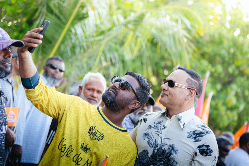 އަސަރާއެކު ސިޔާމް: ރައްޔިތުންގެ މުހުތާދުތައް ފުއްދައިދީ، ހާލުގައި ޖެހިފައިވާ މީހުންނަށް ސަރުކާރުން އެހީވެދީ