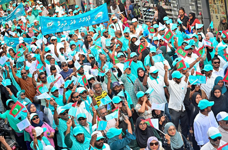 ނަތީޖާ ފެންނަ ގޮތުން ސަރުކާރަށް މި ހެދުނީ ކޮން ގޯހެއް؟