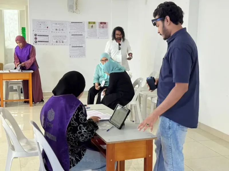 ކައުންސިލް އިންތިޚާބާއި އަންހެނުންގެ ތަރައްގީއަށް މަސައްކަތް ކުރާ ކޮމިޓީގެ އިންތިޚާބުގެ ދެވަނަ ބުރުގެ ވޯޓުލުން ފަށައިފި