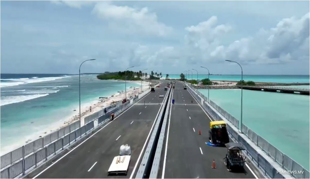 ޓެކްސީ ލައިންގެ ޚިދުމަތް މިއަހަރު އައްޑޫ ސިޓީގައި ތަޢާރަފުކުރަނީ