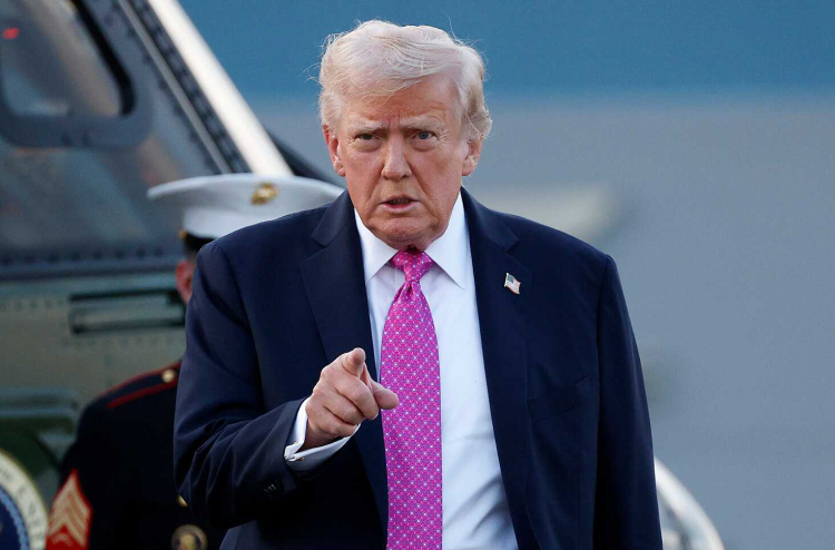 ޓްރަމްޕްގެ އިންޒާރު؛ 48 ގަޑިއިރުތެރޭ ކަނޑުއޮޅި ނުހުޅުވައިފިނަ އިރާނަށް ބިރުވެރި ހަލާކެއް ކުރިމަތިކުރުވާނަން