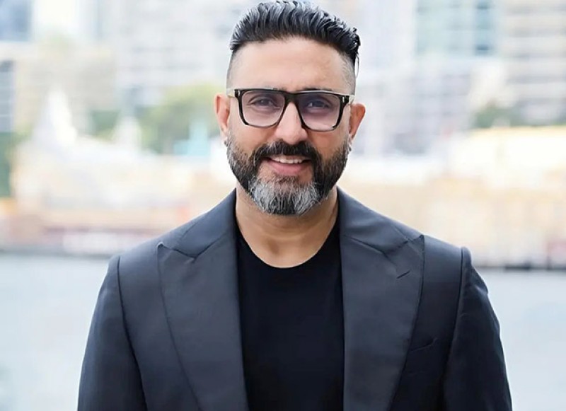 އެކްޓަރުން ޝައުގުވެރިކަން ހުންނަ މަސައްކަތްތައް ހޯދުމުގެ މިނިވަންކަން އޮންނަންޖެހޭނެ ކަމަށް އަބީޝެކް ބުނެފި