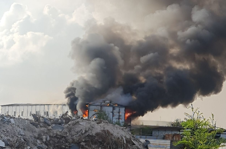 ހުޅުމާލެ 3 ގައި ހުރި ކުރީގެ އެކޮމޮޑޭޝަން ބްލޮކެއްގައި ރޯވެއްޖެ