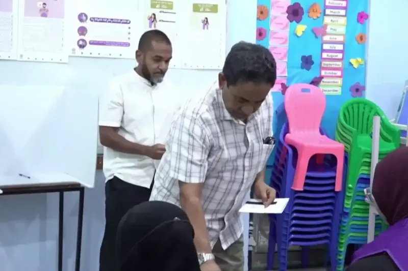 އިންތިޚާބާ ގުޅިގެން އީސީން އަމަލު ކުރަމުންދާ ގޮތަށް ކުރީގެ ރައީސް ޔާމީން ވަރަށް ބޮޑަށް އީސީއަށް ފާޑު ވިދާޅުވެއްޖެ