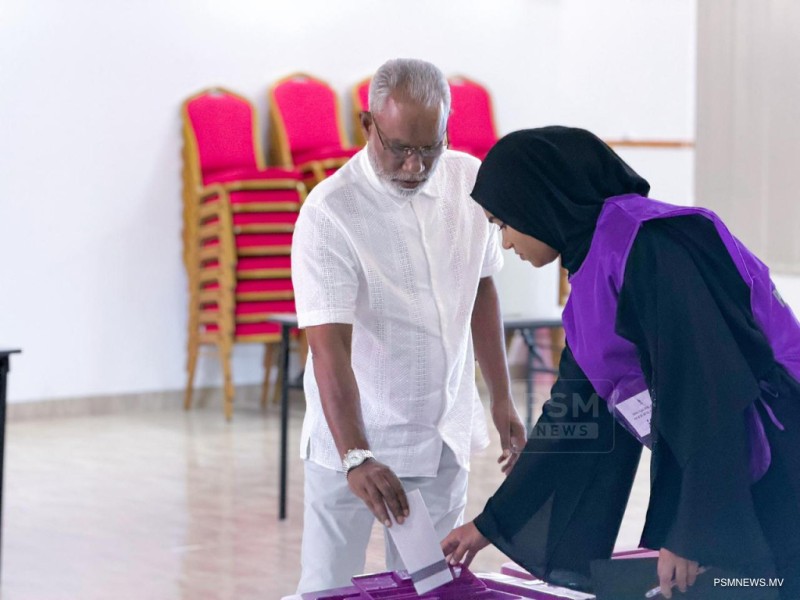 މަޖިލިސް ރައީސް ޢަބްދުއްރަޙީމް ވޯޓުލައްވައިފި