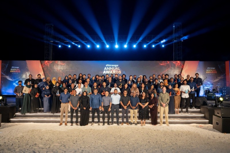 ދިރާގުން އެ ކުންފުންނީގެ ހީވާގި މުވައްޒަފުންގެ ކާމިޔާބީތައް ފާހަގަކޮށް ޚިދުމަތުގެ އަގުވަޒަންކޮށްފި