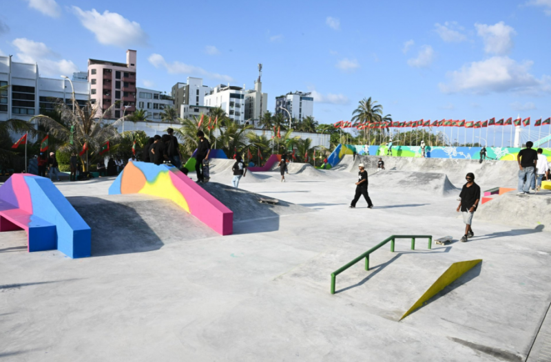 އުސްފަސްގަނޑުގައި ތަރައްގީކުރި ސްކޭޓް ޕާކު ހުޅުވައިފި