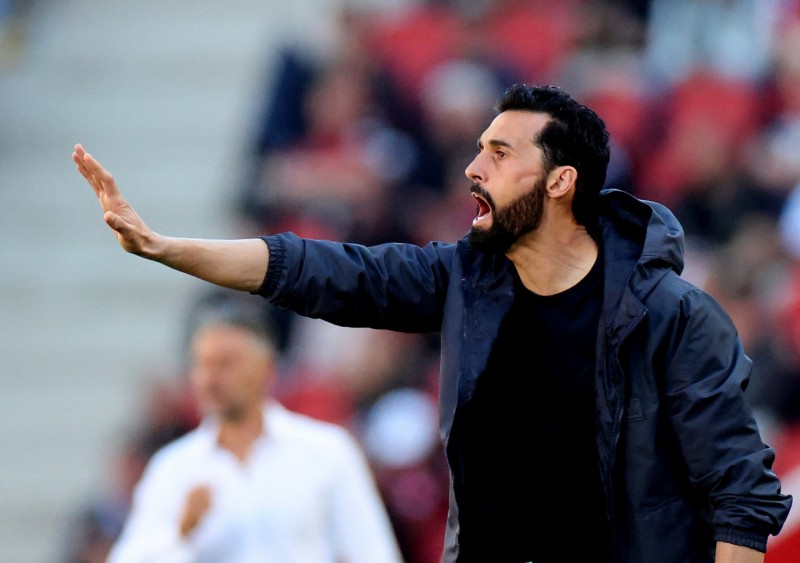 ރެއާލް ބަލިވުމުގެ ޒިންމާ އާބެލޯއާ އުފުލައިފި، ހުރިހާ ސަމާލުކަމެއް ބަޔާން މިއުނިކަށް