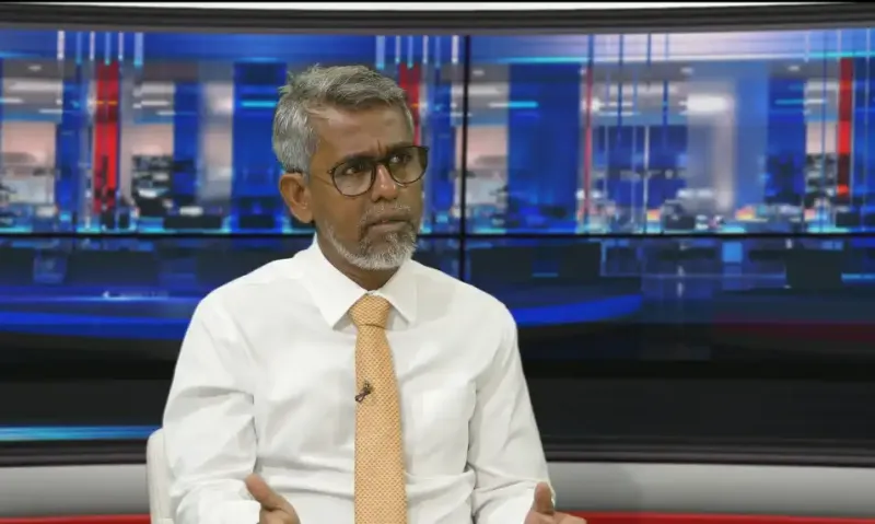 މިސަރުކާރުގެ ބޭފުޅުންނާ ރައްޔިތުން މަޖިލީހުގެ މެންބަރުން ތިއްބެވީ ރައީސް މުއިއްޒުއާއެކު ނޫން: މެންބަރު ޒިޔާދު