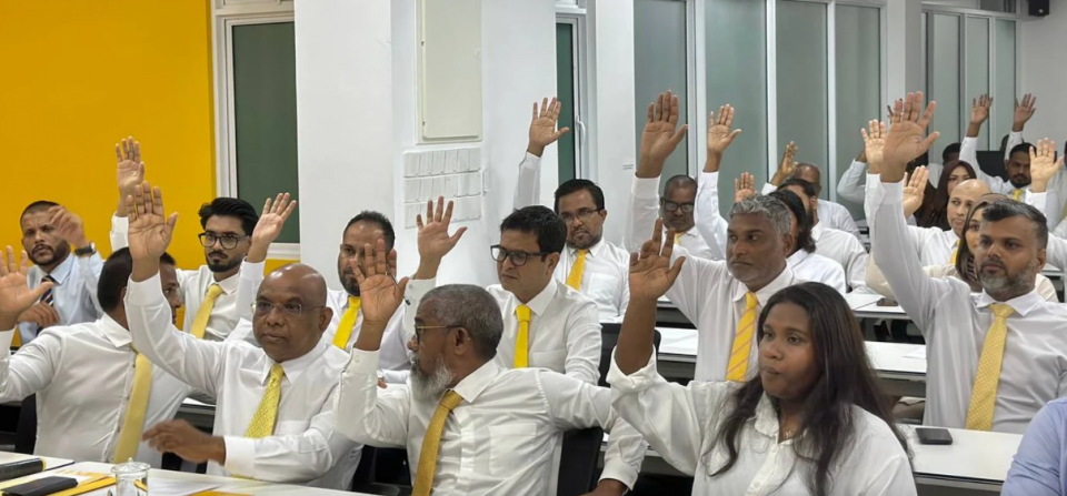 އެމްޑީޕީގެ ގައުމީ މަޖިލީހުގެ ޖަލްސާއެއް މިރޭ ބާއްވަނީ