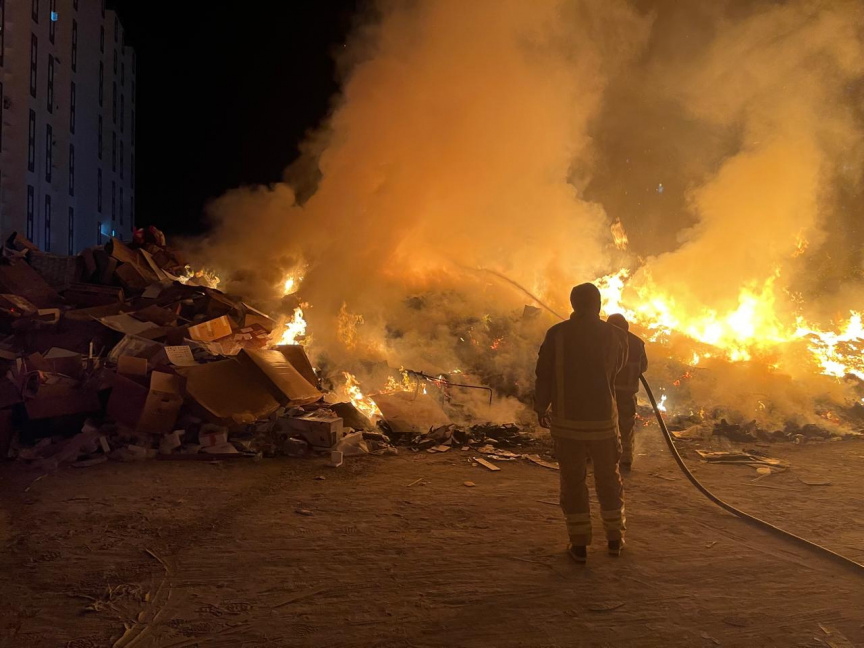 އެފްޑީސީ ޓަވަރުތަކެއް ކައިރީ ހުރި ކުނިތަކެއްގައި ދަންވަރު ރޯވެ، ނިއްވާލެވުނީ ހަ ގަޑިއިރު ފަހުން