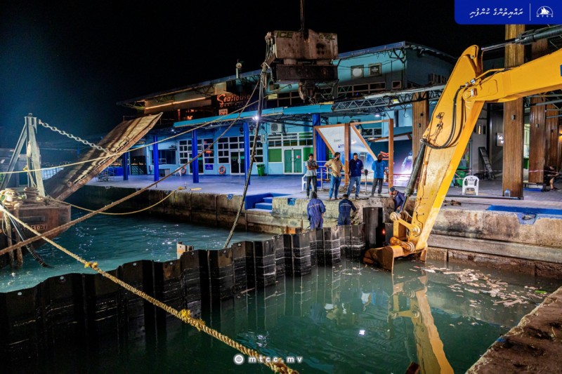 ބޮޑުތަކުރުފާނު މަގު ހެދުން: މަސްވެރިންގެ ޕާކުން ފެށިގެން ބީއެމްއެލްއެލްއާ ދެމެދު ފަޅު ބަންދުކުރަނީ