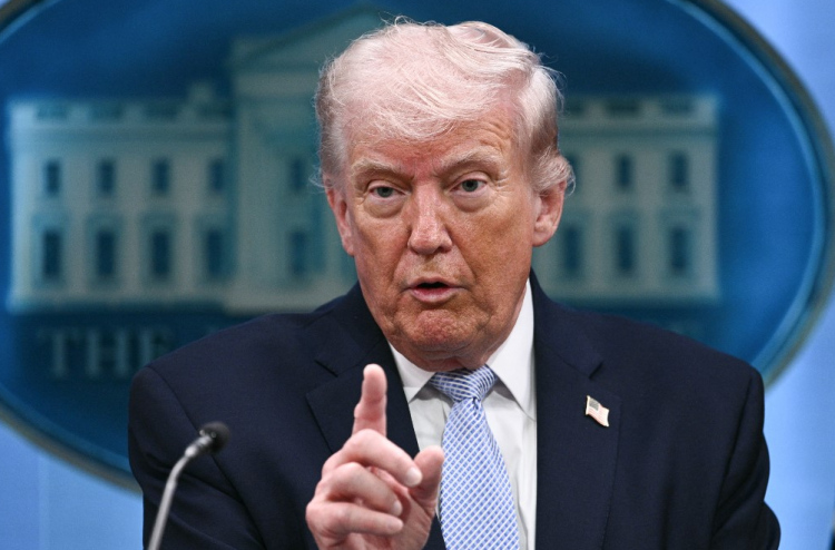 ހަނގުރާމަ މެދުކަނޑާލަން އީރާނާއި އެމެރިކާއިން ފަހު ވަގުތު އެއްބަސްވެއްޖެ