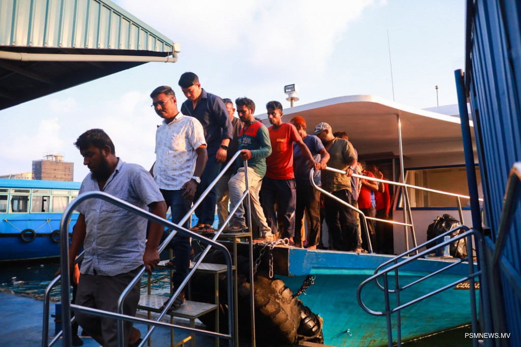 ބިދޭސީން ރާއްޖެއިން ބޭރަށް ފޮނުވާ ފައިސާއާބެހޭ ސަރވޭއެއް މާދަމާ!