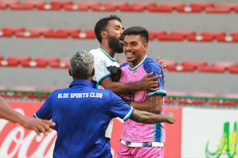 އީގަލްސް ބަލިކޮށް ބްލޫ އެސްސީ ސެމީއަށް