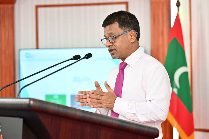 ސިއްހީ ދާއިރާއަށް އަދިވެސް ވަރަށް ގިނަ އަދަދަކަށް ޑޮކްޓަރުންނާއި ނަރުހުން ބޭނުންވޭ: ނާޒިމް