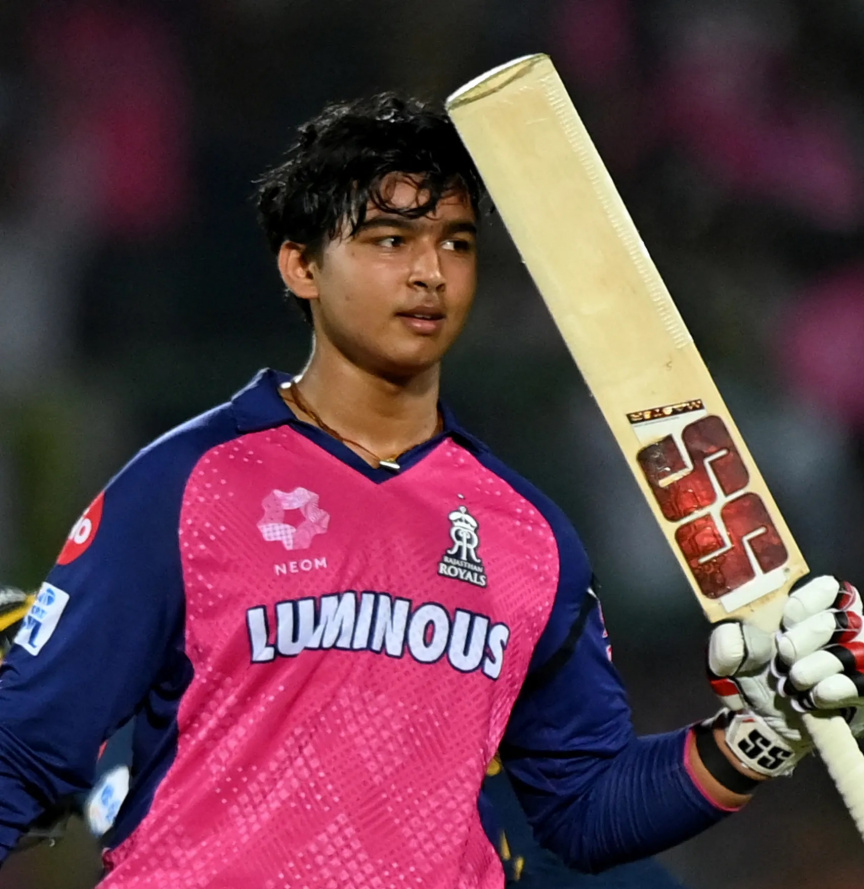 އައިޕީއެލްގެ ތާރީހީ ރެކޯޑާއެކު 15 އަހަރުގެ ސޫރިޔަވަންޝީއަށް ދުނިޔޭގެ ސަމާލުކަން