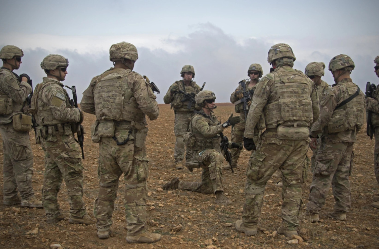 މެދުއިރުމަތީގެ ހުރިހާ ގައުމަކުން އެމެރިކާ ސިފައިން ބޭރުކުރަން ޖެހޭނެ: އިރާން