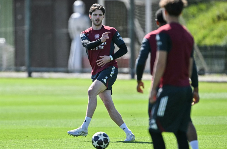 އާސެނަލަށް ބޮޑު ހިތްހަމަޖެހުމެއް: ރައިސް އާއި ގެބްރިއެލް ފަރިތަކުރުންތަކަށް ނުކުމެއްޖެ