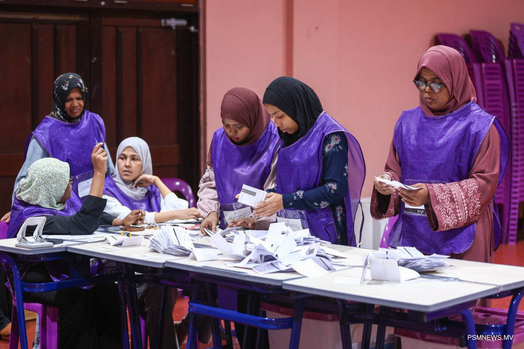 އިންތިޚާބުތަކުގެ ދާއިމީ ނަތީޖާ އިއުލާން ކުރަން ފަށައިފި