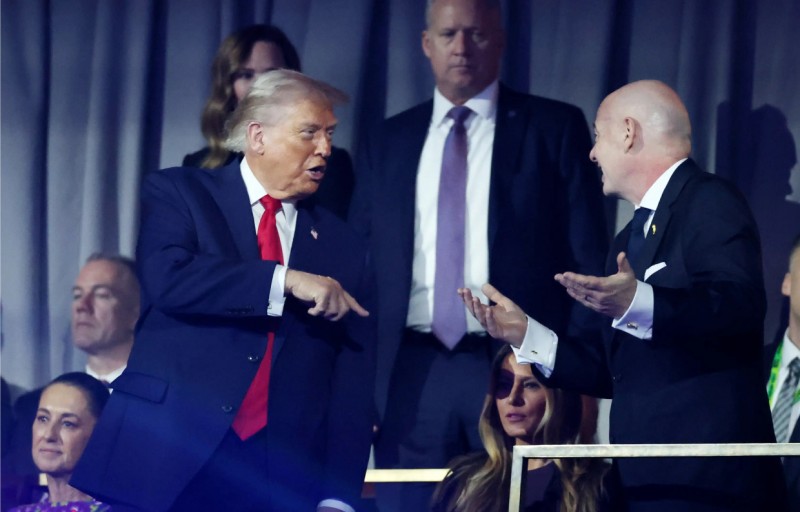 ވޯލްޑް ކަޕު ކުޅޭ ލޮސް އެންޖެލިސްގެ ސްޓޭޑިއަމް މުވައްޒަފުން ހަޅުތާލަކަށް