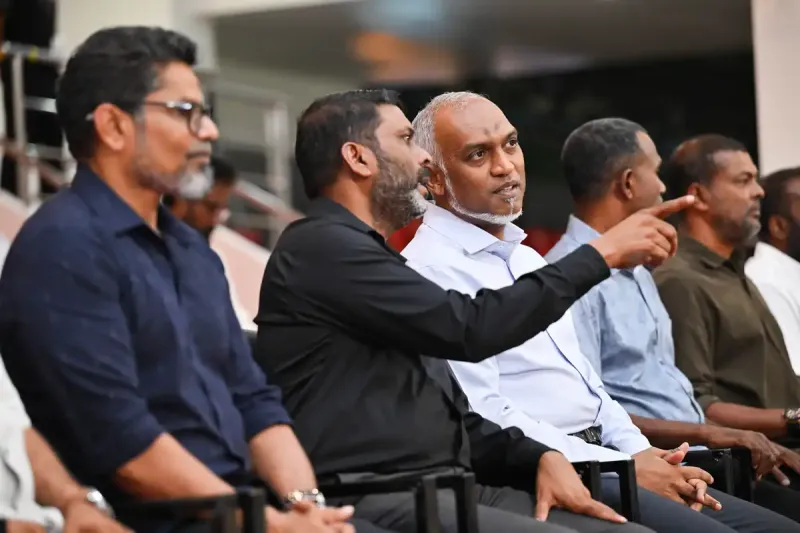 ސްޕޯޓްސް މިނިސްޓްރީގައި 250، އެނިމަލް މިނިސްޓްރީގައި 50ށް ވުރެ ގިނަ ސިޔާސީ މުވައްޒަފުން އެބަތިބި!