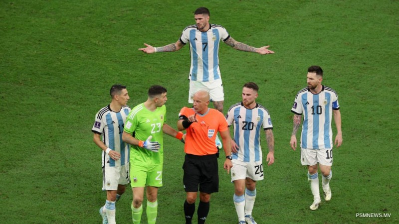 ފަސް އަންހެނުންނާއެކު ވޯލްޑް ކަޕަށް 170 ރެފްރީން